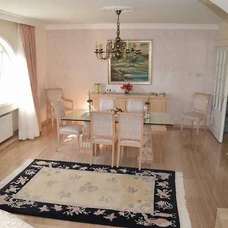 Villa Magnificent Paralimni